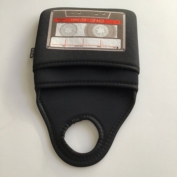 Vintage Cassette Music Neoprene Case Hanger Pocket Ear Buds Car Phone Tech Cords - Picture 10 of 16